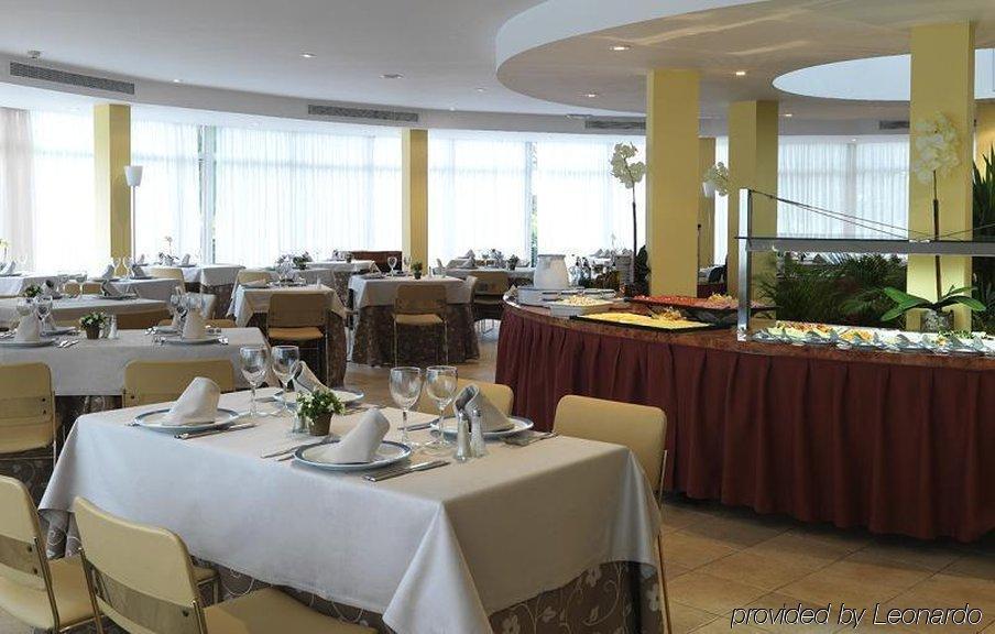 Intur Azor Hotel Benicàssim Ресторант снимка